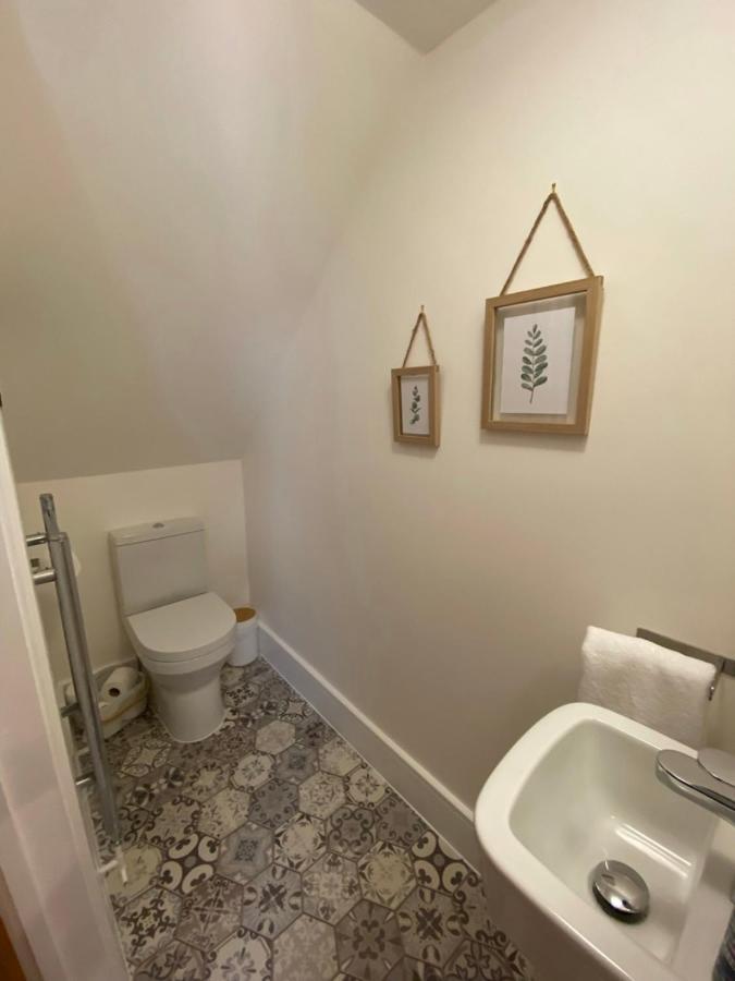 Burgess Yard 2-Bedroom Cottage, Bath Eksteriør billede