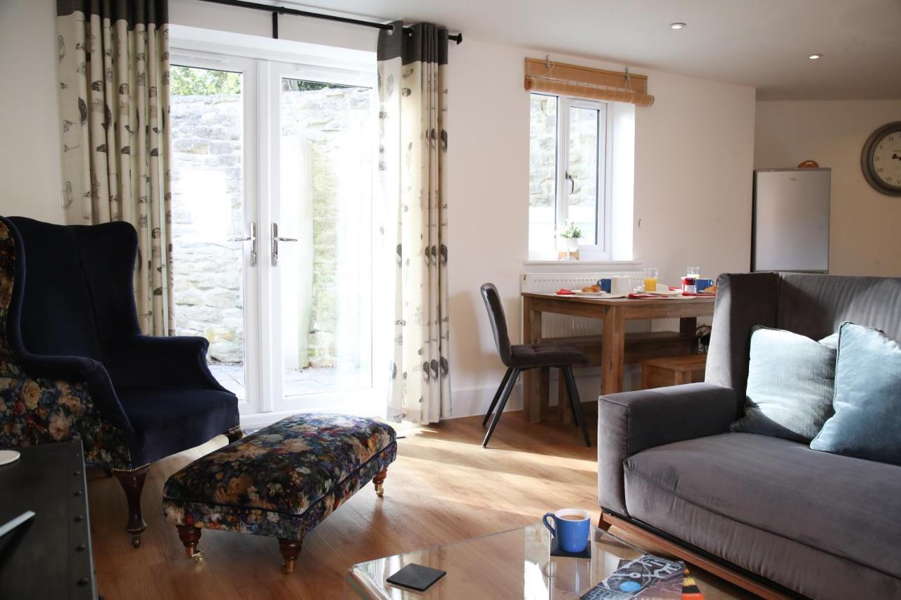 Burgess Yard 2-Bedroom Cottage, Bath Eksteriør billede