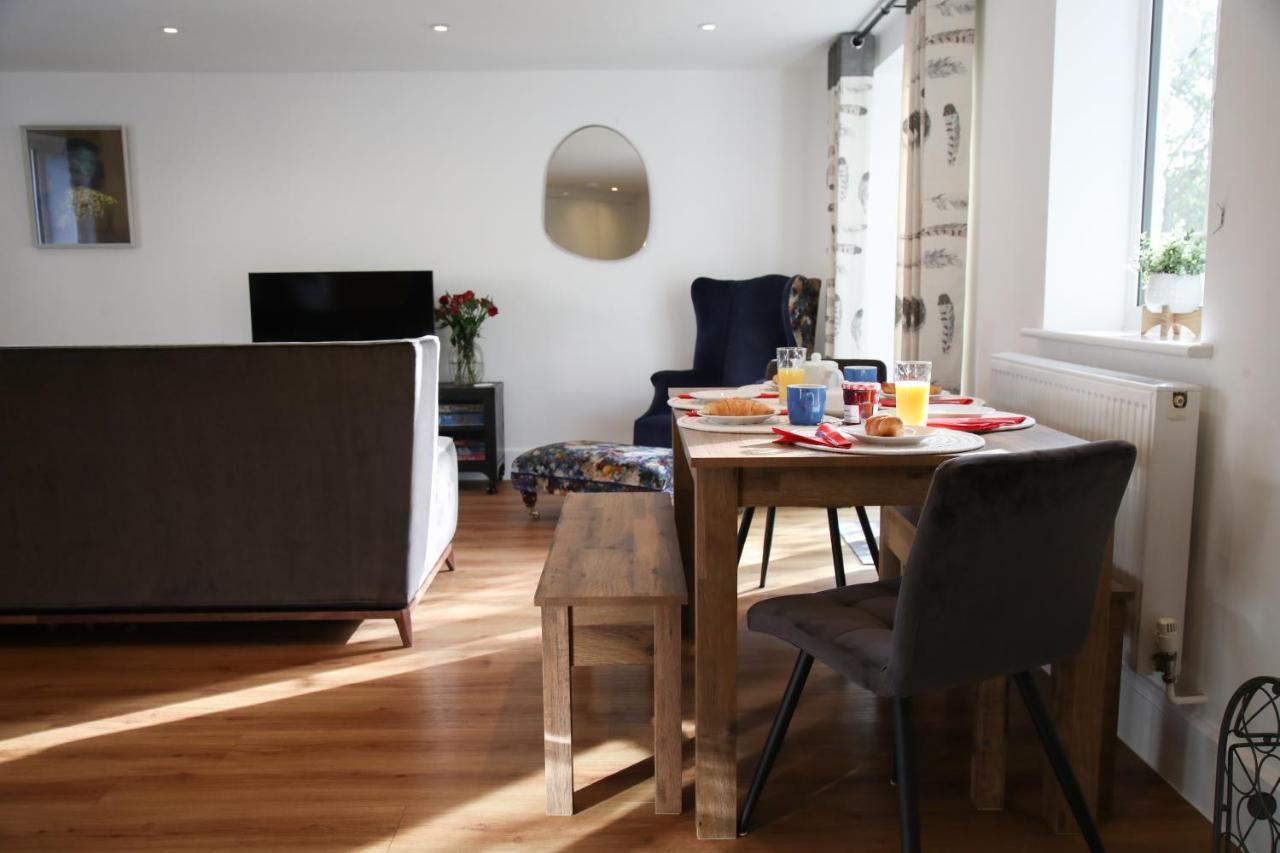 Burgess Yard 2-Bedroom Cottage, Bath Eksteriør billede