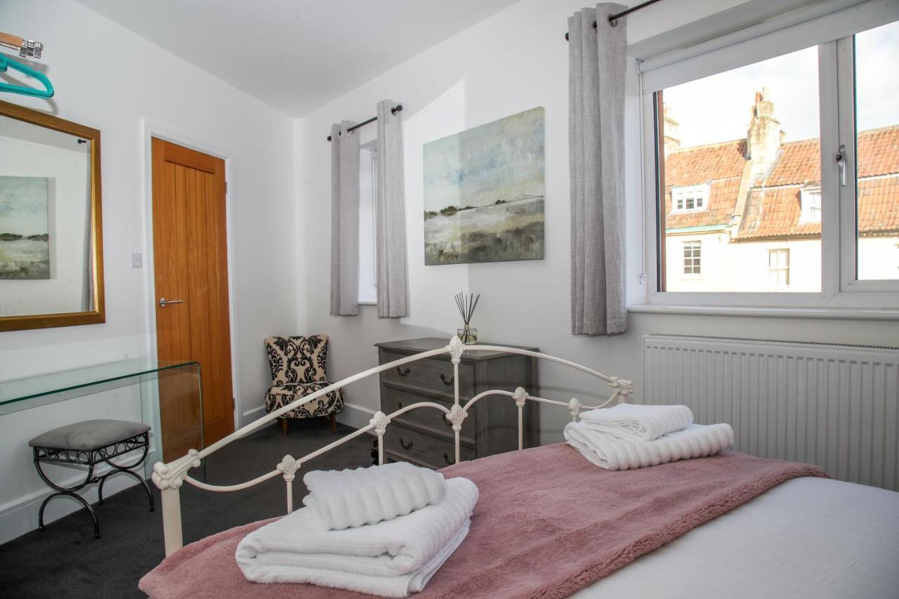 Burgess Yard 2-Bedroom Cottage, Bath Eksteriør billede